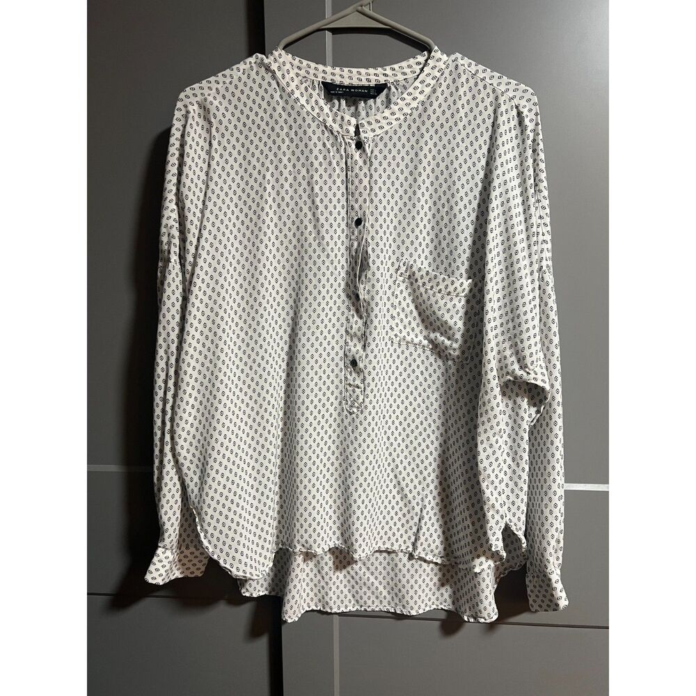 Zara Women Diamond Print Long Sleeve Henley Blouse White Large Career Work